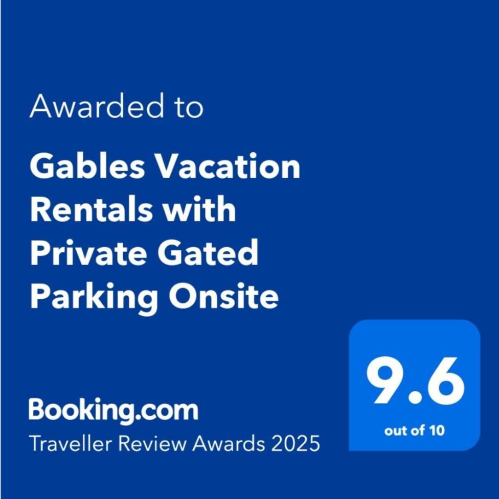 Gables Vacation Rentals With Private Gated Parking Onsite Knockpatrick Exteriér fotografie